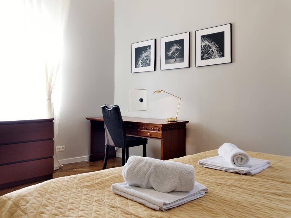 Florianska Gate Luxury Apartments คราคูฟ ภายนอก รูปภาพ
